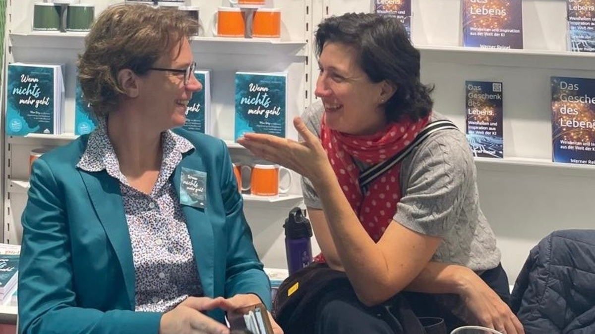 Stefanie Schnier: Vom Zusammenbruch zur Lebenskraft - Das Buch, das dein Leben verändert / Mit dem SUP-Board zurück ins Leben: Warum Paddeln Teil ihres Heilungswegs ist - und was ihr Podcast verrät - Foto: presseportal.de