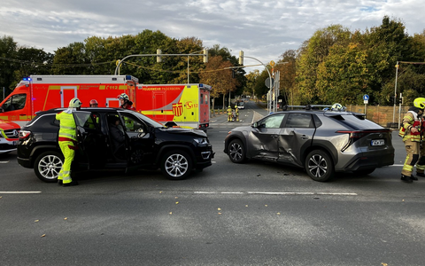 FW Paderborn: Verkehrsunfall mit zwei beteiligten PKW - Foto: presseportal.de