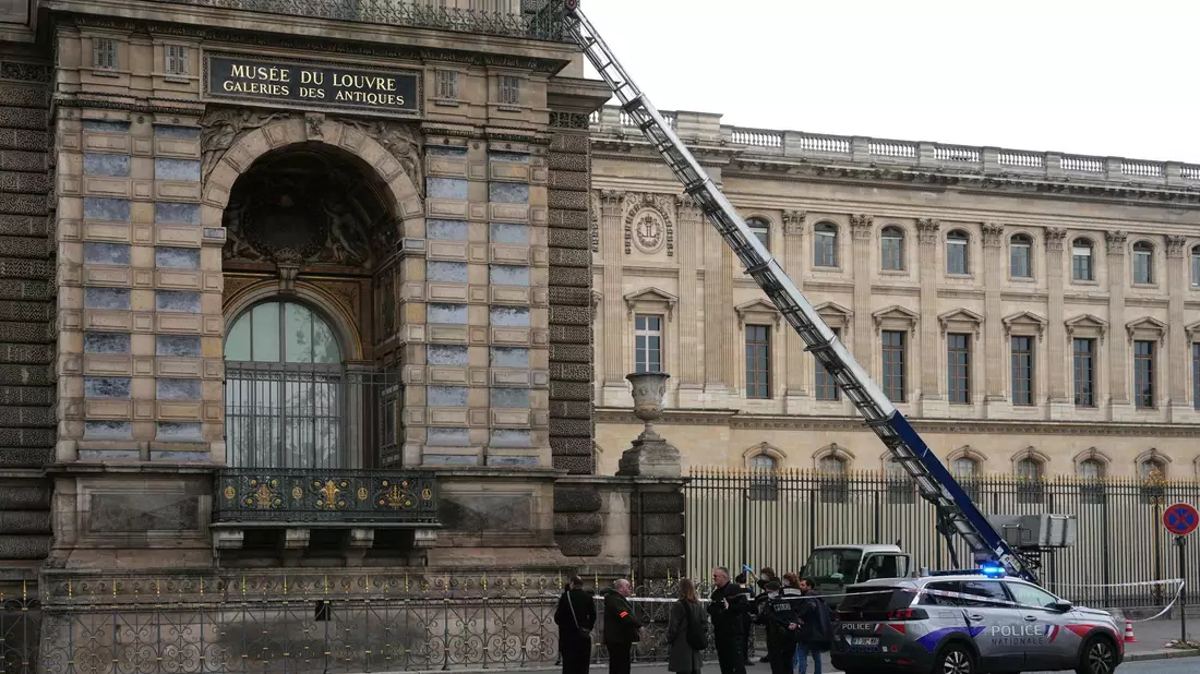 Die Polizei ist vor Ort. - Bild: Dimitar Dilkoff/AFP/dpa
