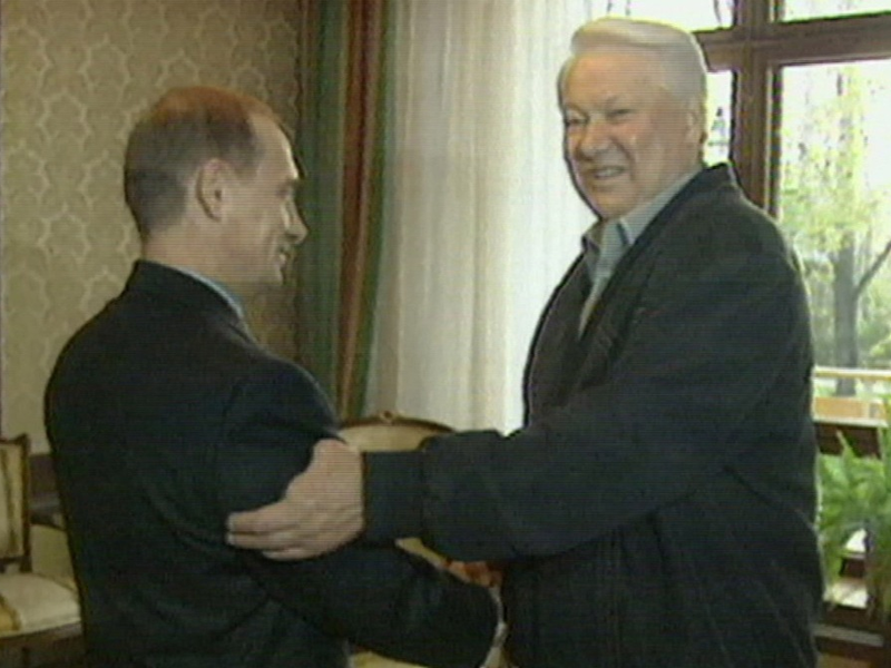 Russlands wilde 90er - Zwischen Demokratie und Putin ab 3. November in der ARD Mediathek - Foto: presseportal.de