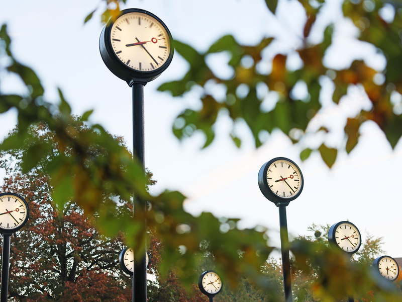 Die Zeitumstellung von Sommer- auf Winterzeit erfolgt 2025 in der Nacht zum 26. Oktober. (Archivbild) - Foto: Oliver Berg/dpa