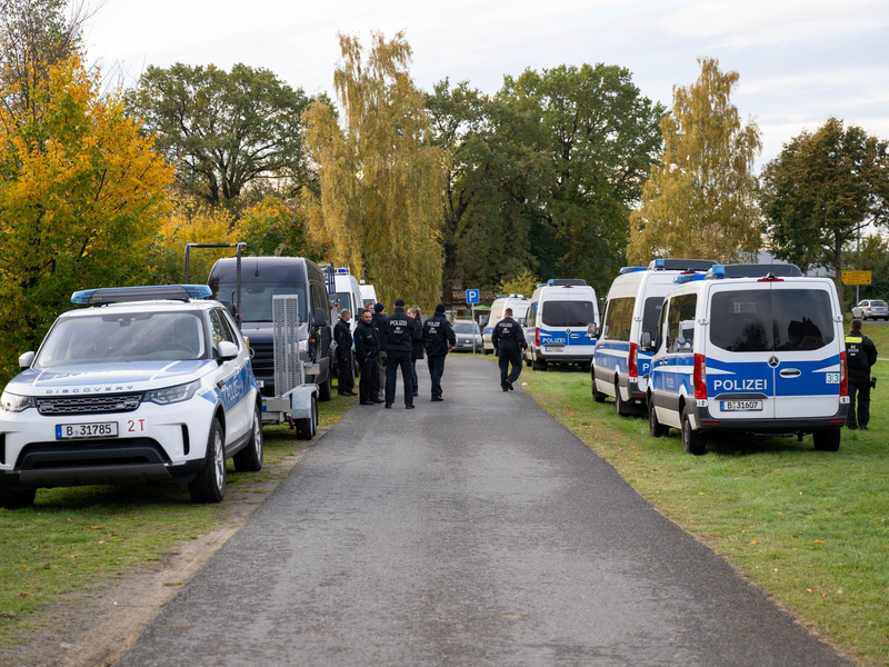 Die Polizei sucht weiterhin nach der vermissten Rebecca. - Foto: Christophe Gateau/dpa