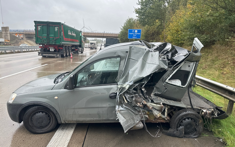 POL-DEL: Autobahnpolizei Ahlhorn: Verkehrsunfall nach Panne auf der Autobahn 1 in Emstek +++ Vorbildliches Verhalten verhindert Schlimmeres (ERGÄNZUNG einer Uhrzeit) - Foto: presseportal.de