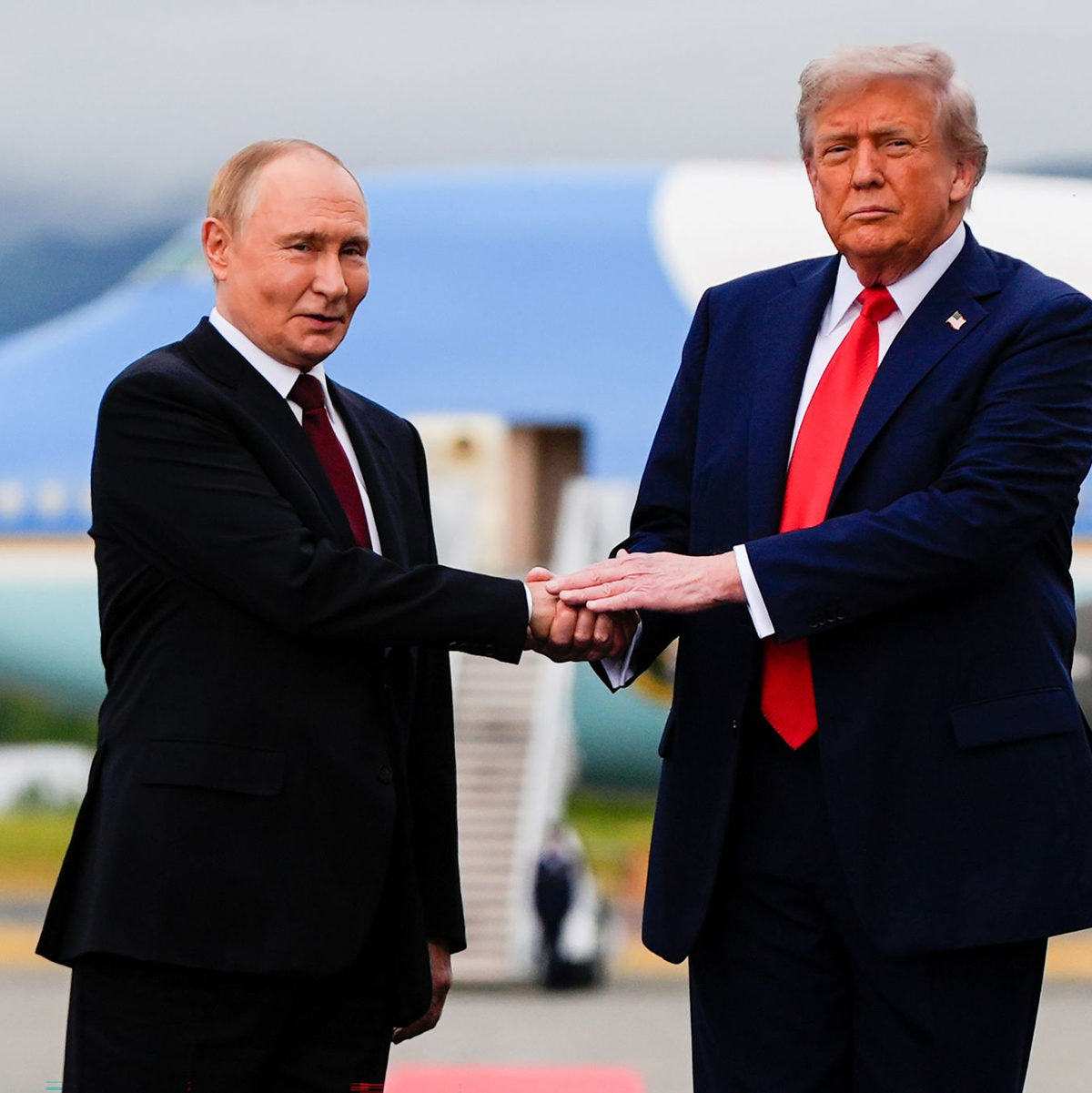 Zuletzt begegneten sich Trump und Putin im US-Bundesstaat Alaska. (Archivbild) - Foto: Julia Demaree Nikhinson/AP/dpa