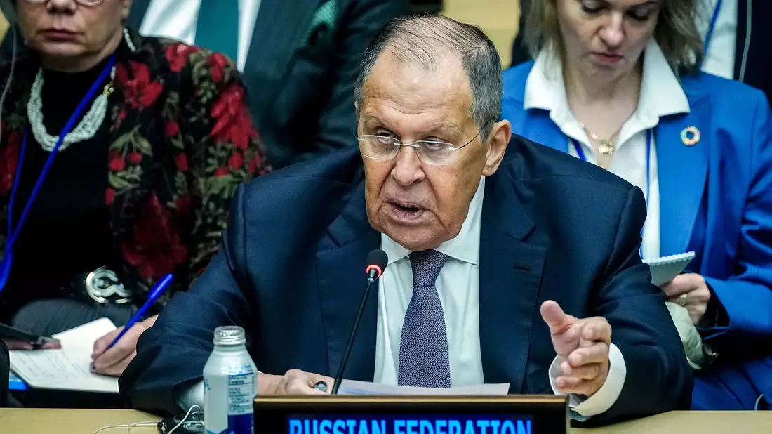 Russlands Außenminister Lawrow sichert Venezuela Moskaus Solidarität bei der Auseinandersetzung mit den USA zu. (Archivbild) - Bild: Kay Nietfeld/dpa