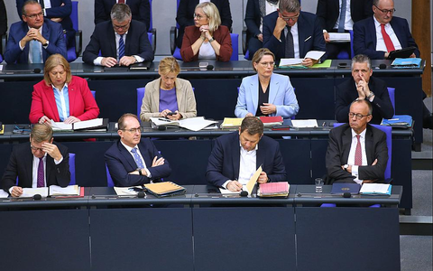 Wichtige Teile der Bundesregierung mit dem Bundeskanzler (Archiv) - Foto: über dts Nachrichtenagentur