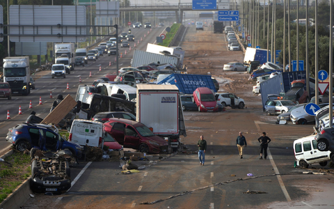 Sehr viele Menschen leiden immer noch unter den Folgen der Flutkatastrophe. (Archivfoto) - Foto: Manu Fernandez/AP