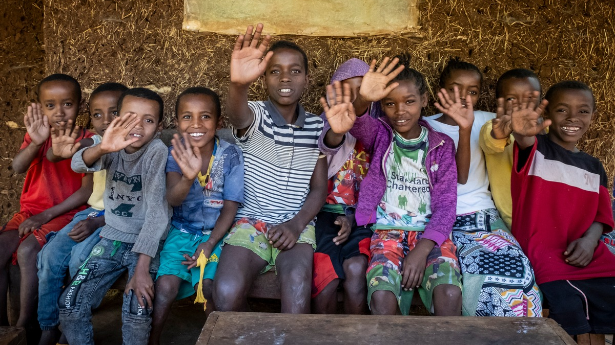 10 Jahre HIGH FIVE 4 LIFE: Die junge Initiative von Menschen für Menschen feiert Jubiläum - Foto: presseportal.de