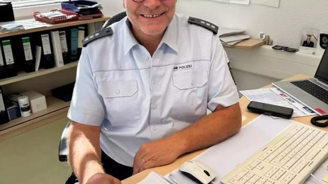 POL-KN: (Rielasingen-Worblingen, Lkr. Konstanz)Der Polizeiposten Rielasingen-Worblingen ist seit 01.10.2025 unter neuer Führung - PHK Bernd Grambau ist neuer Leiter - Bild: presseportal.de