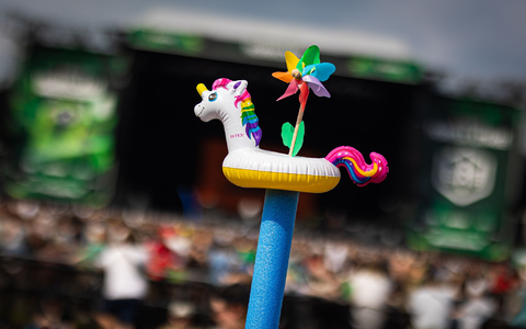 Mehr als Kitsch: das Einhorn besitzt auch eine Symbolkraft. (Symbolbild) - Foto: Moritz Frankenberg/dpa