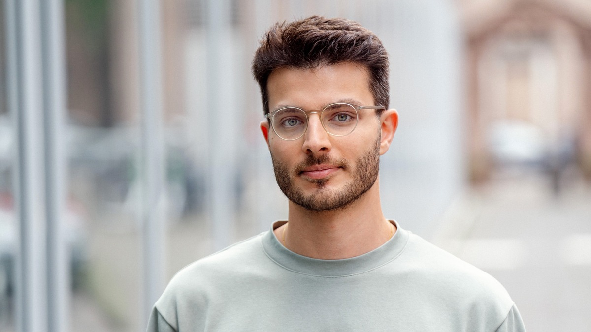 WDR-Journalist Borhan Akid erhält Hanns-Joachim-Friedrichs-Förderpreis - Foto: presseportal.de