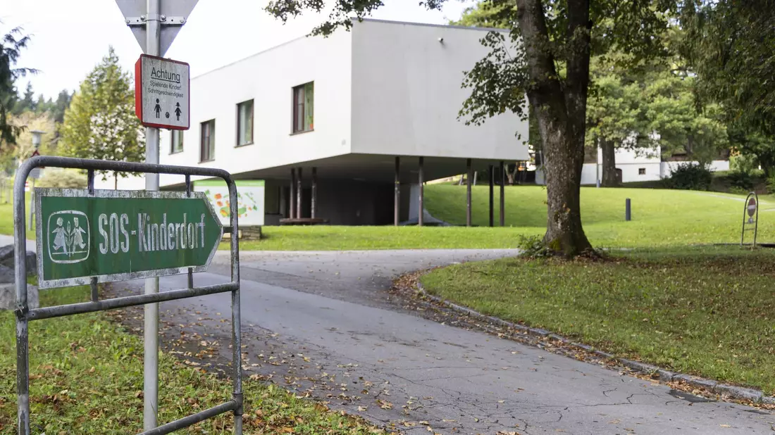 Vorwürfe gegen den Gründer der Kinderhilfsorganisation. (Archivbild) - Bild: Wolfgang Jannach/APA/dpa