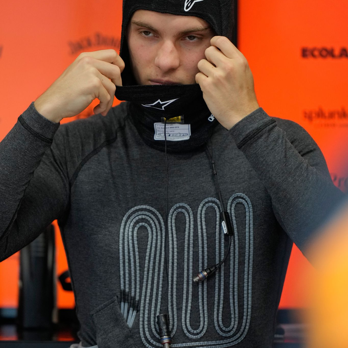 Oscar Piastri schwächelt, wirkt nervös.  - Foto: Vincent Thian/AP/dpa