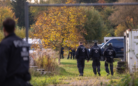 Die Polizei hat in Brandenburg mit Suchen die Ermittlungen im Fall Rebecca fortgesetzt. (Archivbild) - Foto: Christophe Gateau/dpa