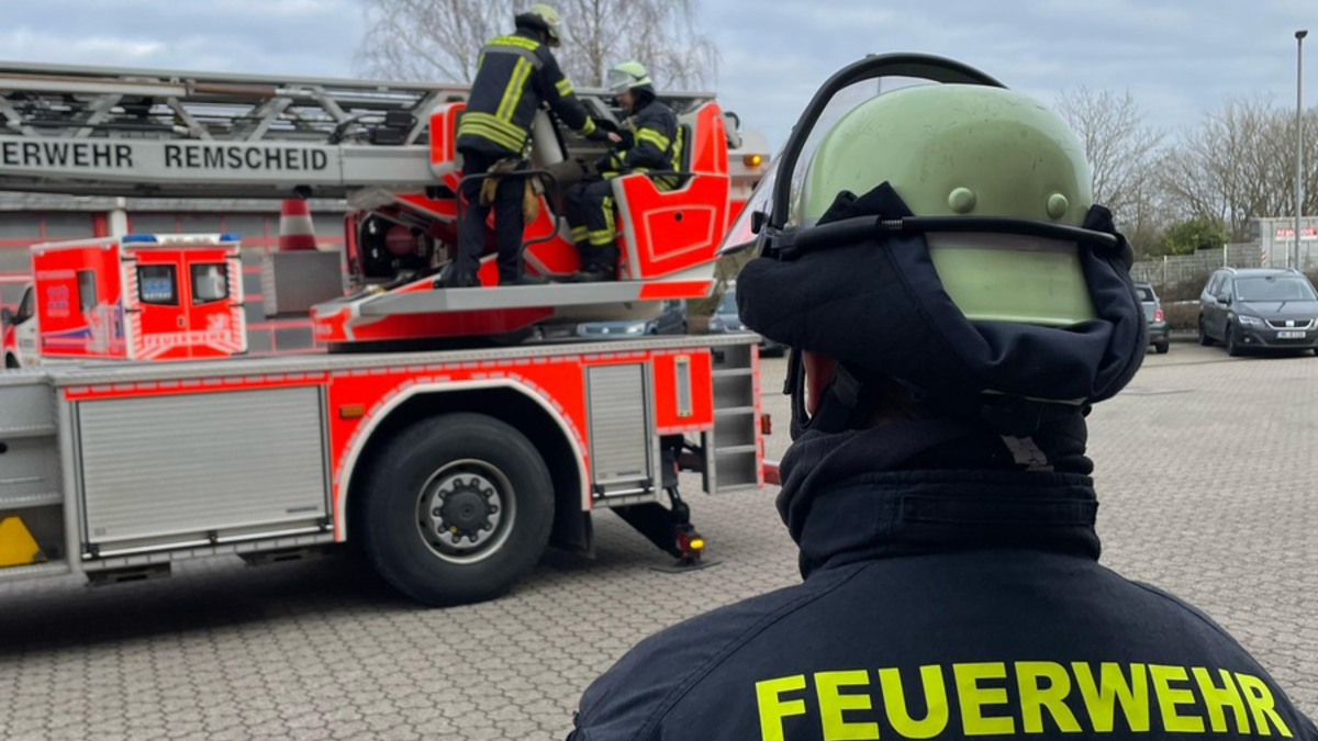 FW-RS: Mehrere kleine Sturmeinsätze und eine Hubschrauberlandung in der Remscheider Innenstadt - Foto: presseportal.de