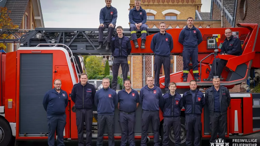 FW Hennef: Lehrgang für Drehleiter - Maschinisten bei der Feuerwehr Hennef - Bild: presseportal.de