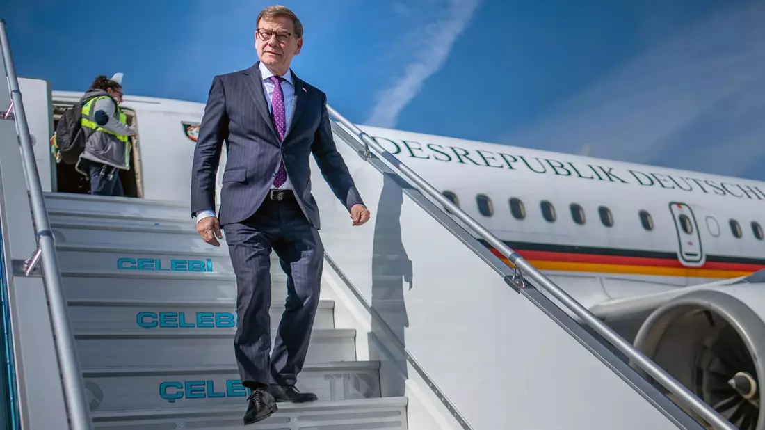 Außenminister Johann Wadephul wollte in den kommenden Tagen China besuchen. Daraus wird nun vorerst nichts. (Archivbild) - Bild: Michael Kappeler/dpa