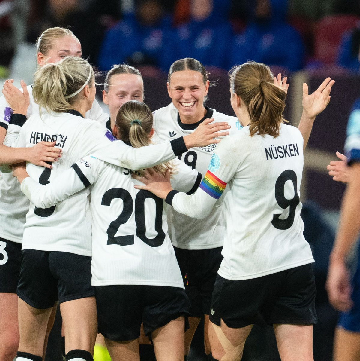 Kapitänin Giulia Gwinn möchte sich mit der deutschen Auswahl für die WM 2027 in Brasilien qualifizieren. (Archivbild) - Foto: Marius Becker/dpa