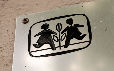 SOS-Kinderdorf Österreich wurde als Mitglied der globalen Hilfsbewegung suspendiert. (Archivbild) - Foto: Peter Kneffel/dpa