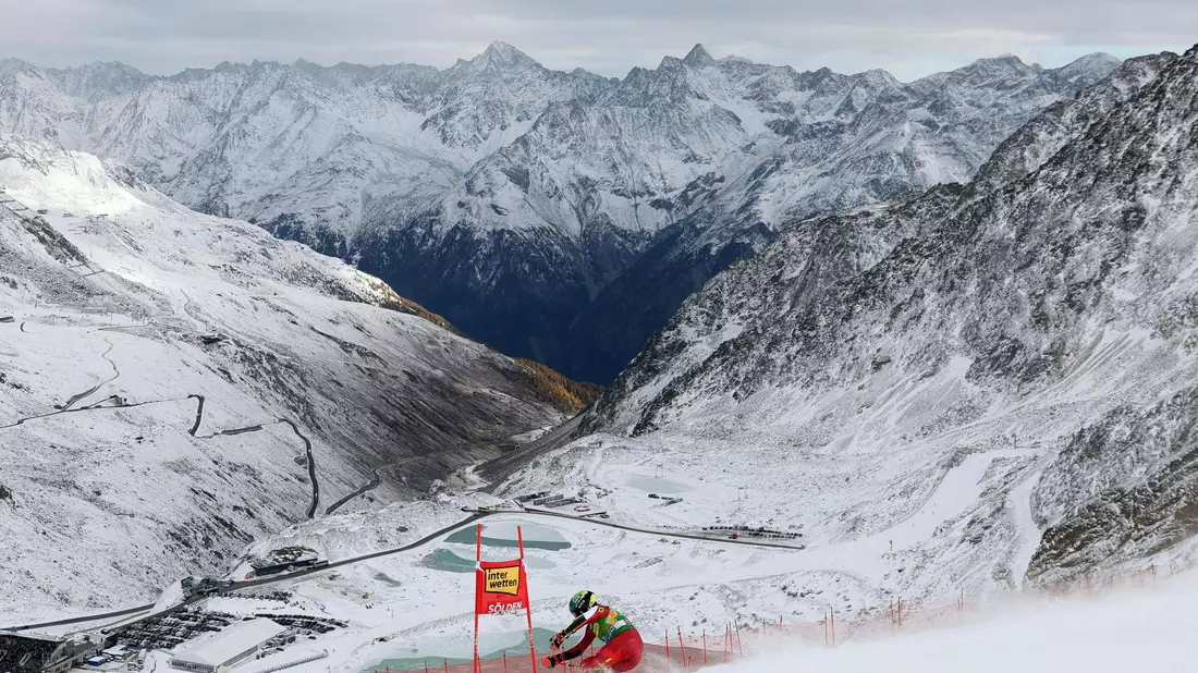Die Österreicherin Julia Scheib feierte in Sölden ihren ersten Weltcup-Sieg. - Bild: Expa/Johann Groder/APA/dpa