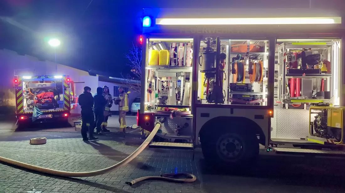FW VG Asbach: Kellerbrand in Windhagen / Brand kann schnell gelöscht werden - Bild: presseportal.de