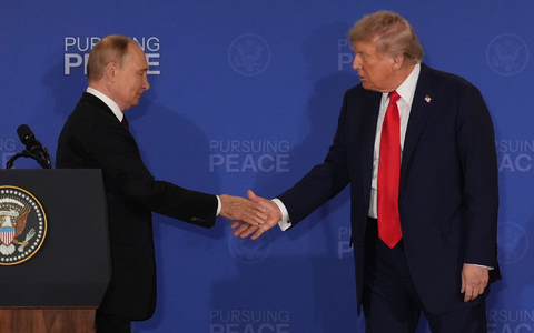 Erst wenn er sich eines Deals sicher sein kann, möchte Trump nach eigenen Angaben Putin erneut treffen. (Archivbild) - Foto: Jae C. Hong/AP/dpa