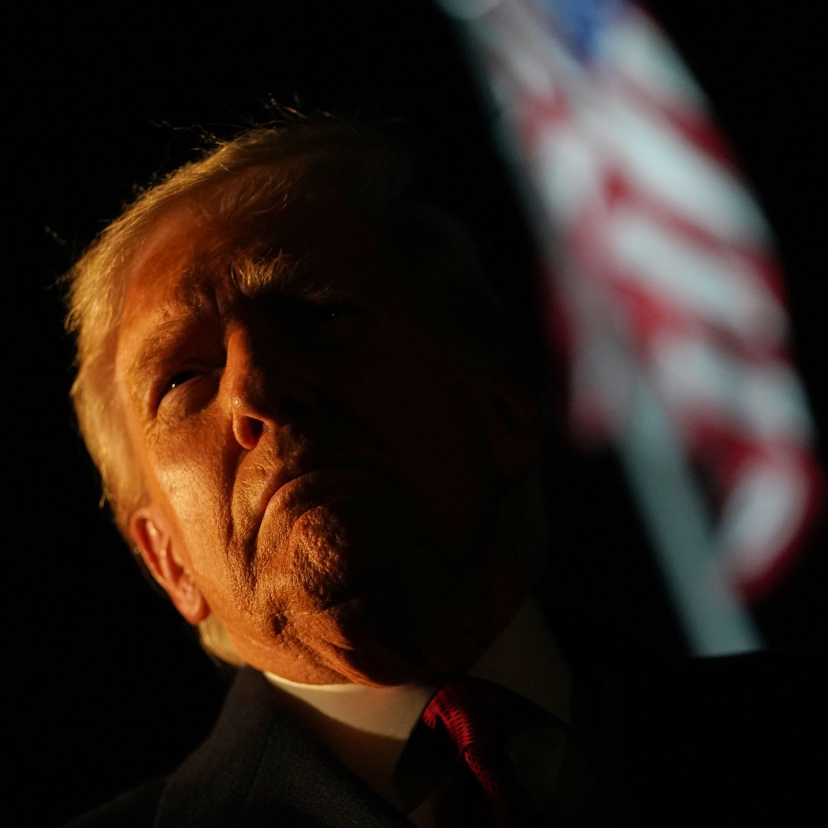 Trump plant in Asien zahlreiche Deals - und will auch der Unterzeichnung eines Friedensabkommens beiwohnen. - Foto: Allison Robbert/FR172296 AP/AP/dpa