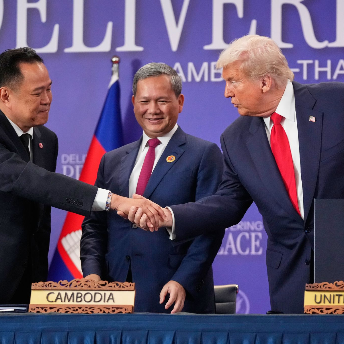 Das Abkommen wurde im Rahmen des Asean-Gipfels in Malaysia unterzeichnet. - Foto: Mark Schiefelbein/AP/dpa