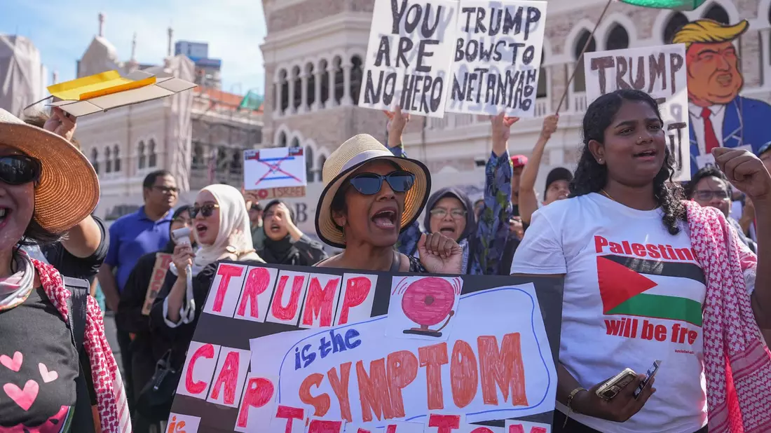 In Kuala Lumpur kam es zu Protesten gegen den Trump-Besuch. - Bild: Azneal Ishak/AP/dpa