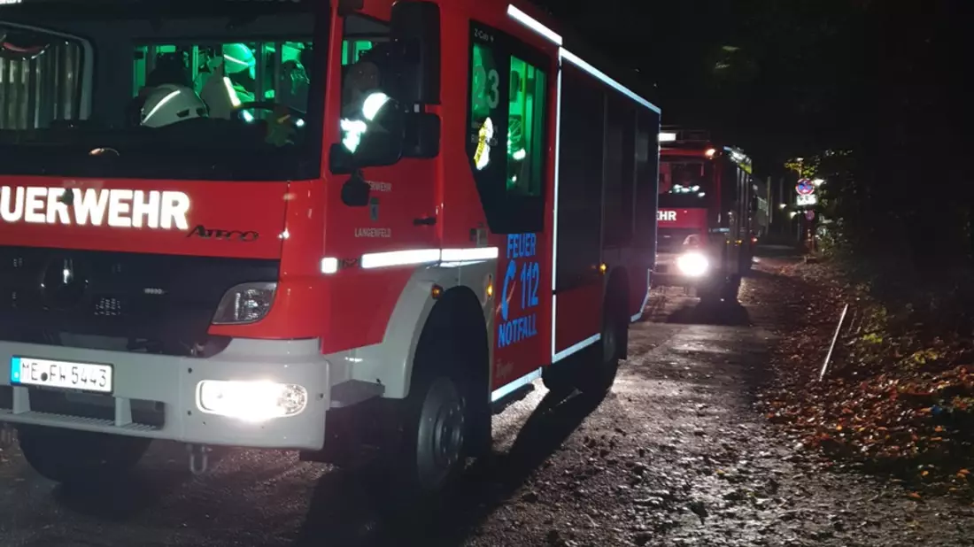 FW-Langenfeld: Übung der Freiwilligen Feuerwehr Langenfeld Löschzug 2 am Städtischen Klinikum Solingen - Bild: presseportal.de