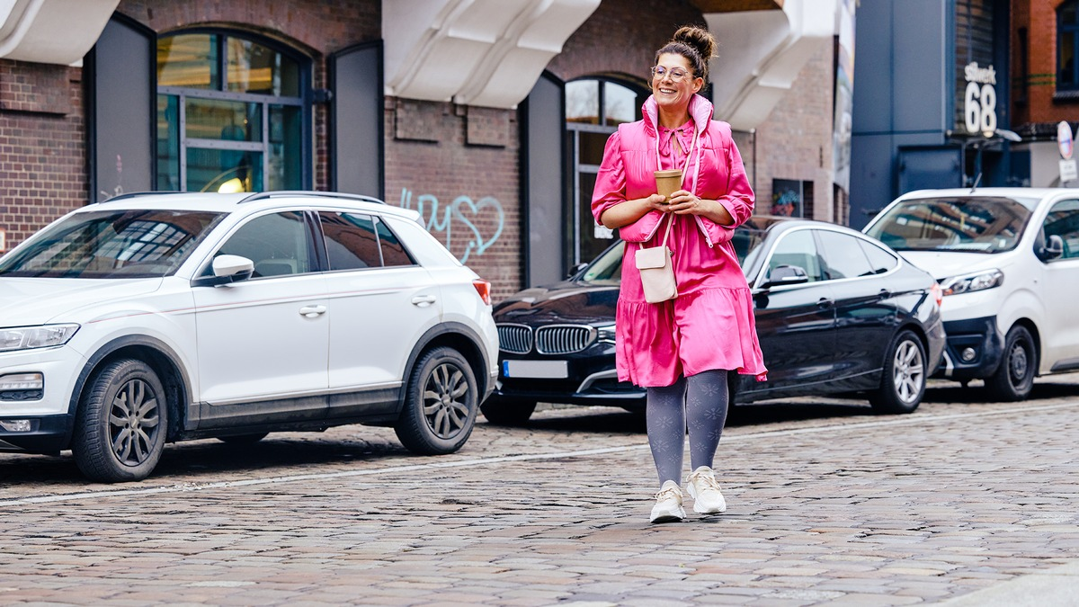 TikTok-Star und Schriftstellerin Jana Crämer im Interview: Der erste Roman über das Leben mit Lipödem - Foto: presseportal.de