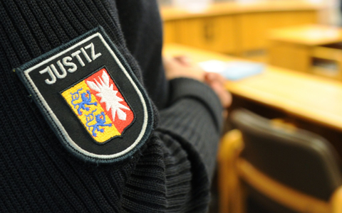 Eindeutiges Urteil: Ein Likör ohne Ei darf «Likör ohne Ei heißen» - Foto: Angelika Warmuth/dpa