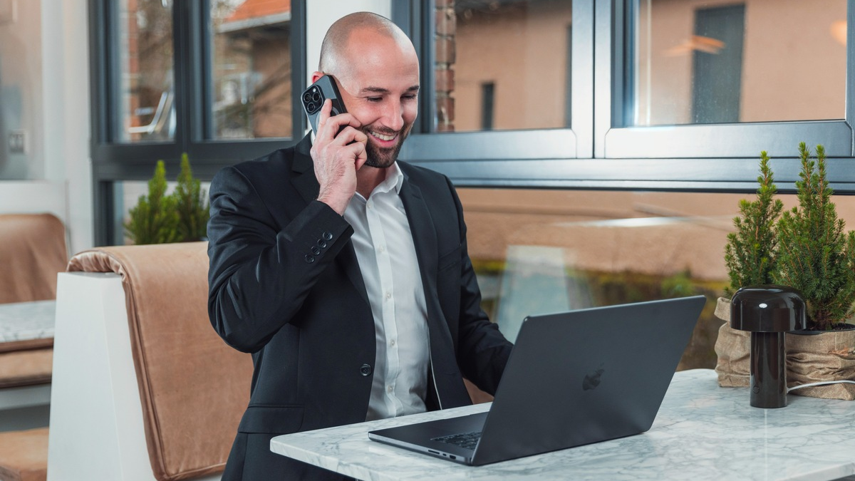 Schönheits-Trend ohne Skalpell: Warum immer mehr Menschen auf sanfte Methoden setzen - Foto: presseportal.de