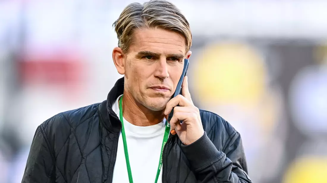 Freut sich über mehrere Optionen für das Bayern-Tor der Zukunft: Sportdirektor Christoph Freund. (Archivfoto) - Bild: Harry Langer/dpa