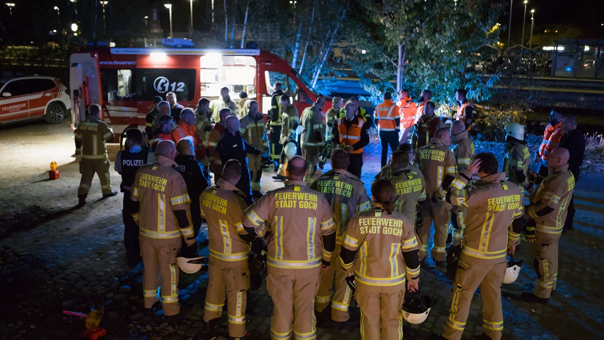 Feuerwehr Goch: Feuerwehr, Bahn und Polizei übten gemeinsam - Foto: presseportal.de