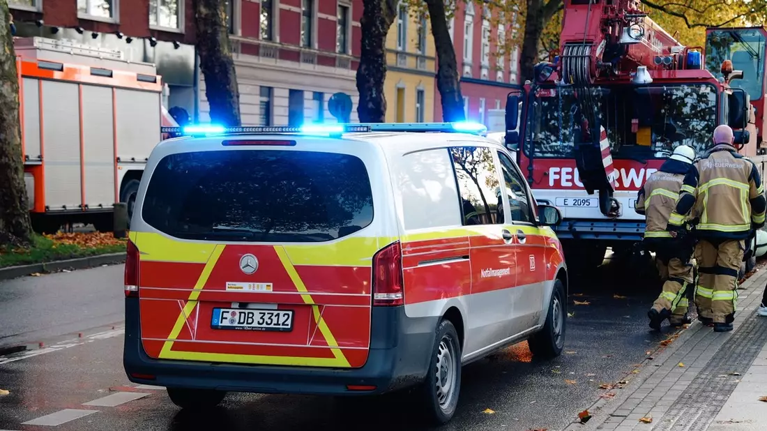FW-E: Person von Regionalzug erfasst - Einsatz am Bahnhof Essen-Kray Nord - Bild: presseportal.de