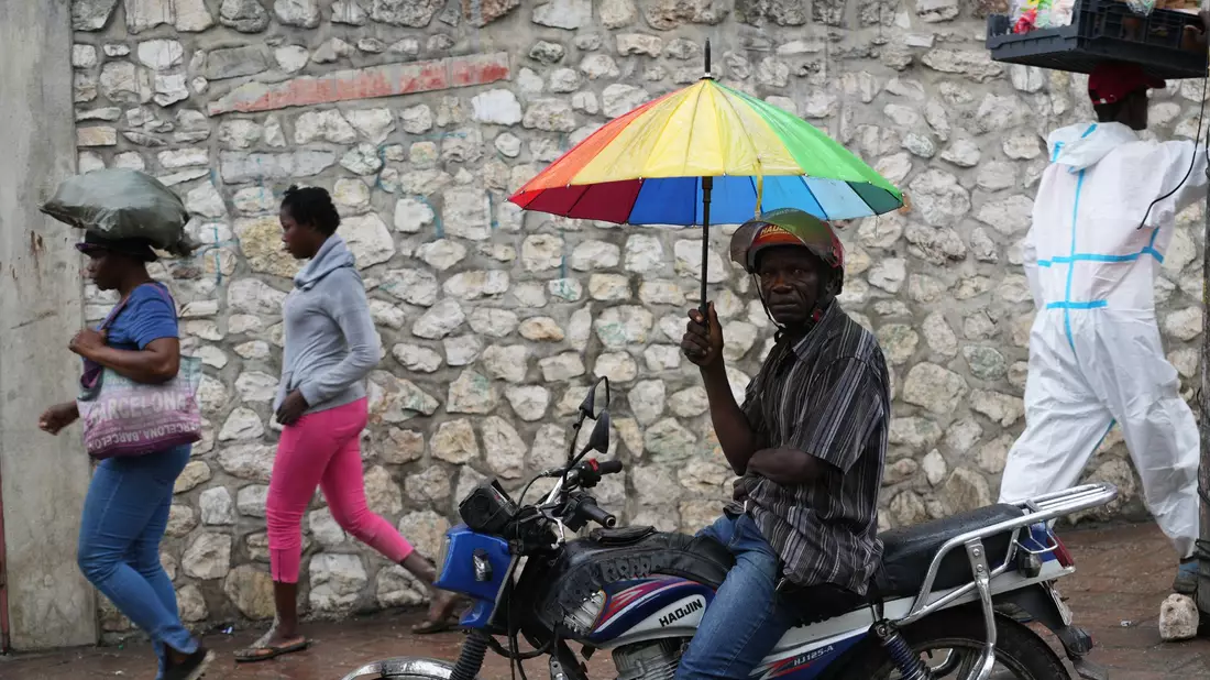 Vor allem in Haiti und Jamaika kamen zahlreiche Menschen ums Leben. - Bild: Odelyn Joseph/AP/dpa