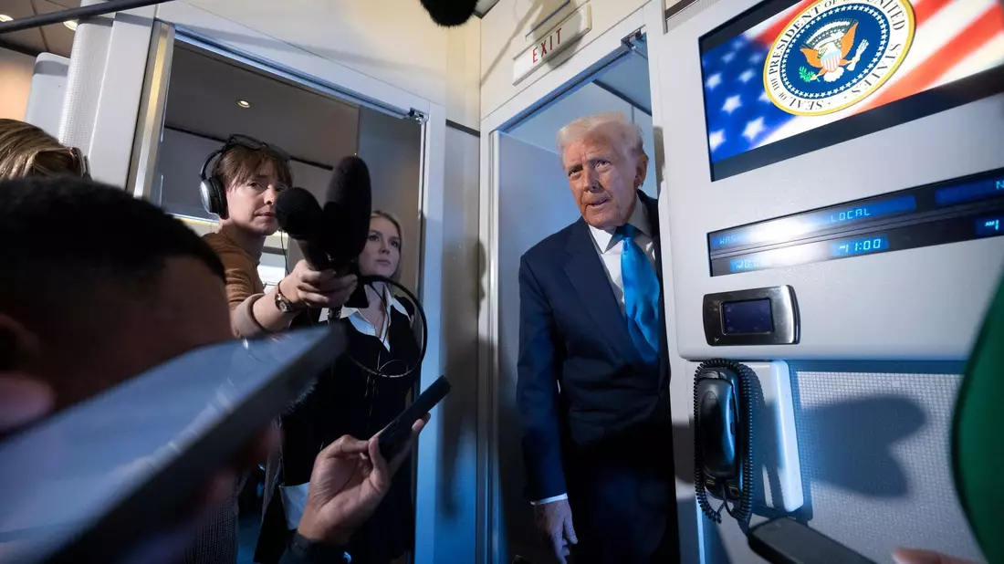 US-Präsident Trump äußert Verständnis für Israels Angriffe in Gaza.   - Bild: Mark Schiefelbein/AP/dpa