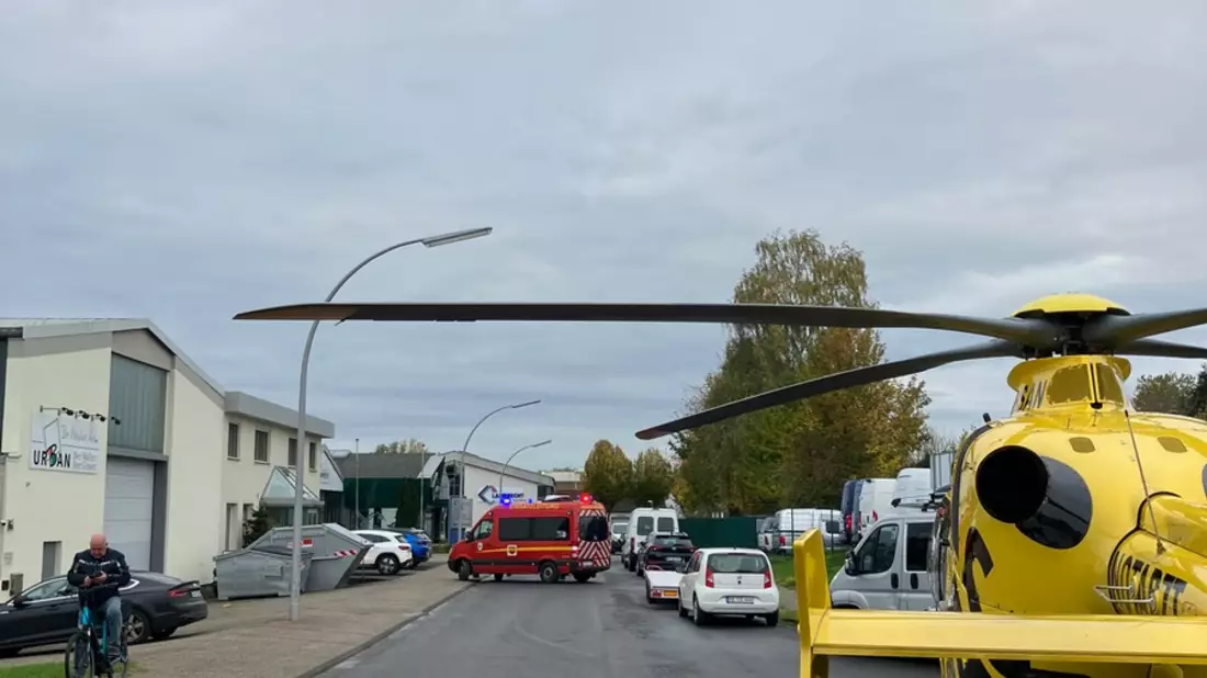 FW Datteln: Rettungshubschrauber - Landung in Datteln - Bild: presseportal.de