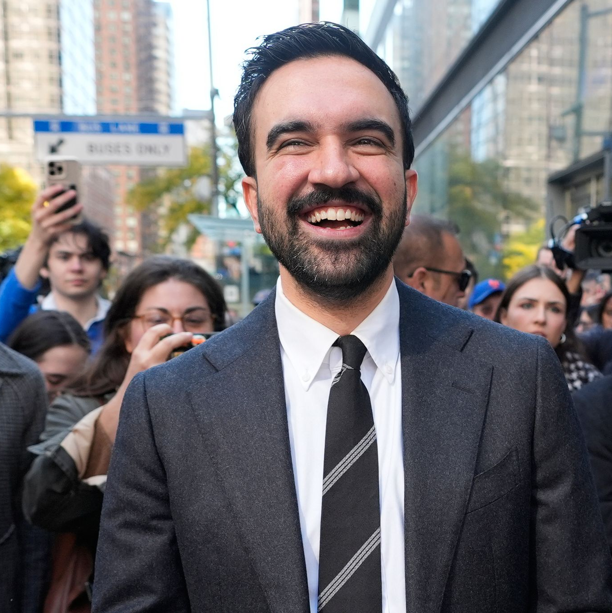 Mamdani verspricht unter anderem eine Mietpreisbremse und Gratis-Kinderbetreuung. (Archivfoto) - Foto: Seth Wenig/AP/dpa