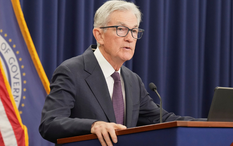 Die US-Notenbank Federal Reserve hat erneut den Leitzins gesenkt. (Archivfoto) - Foto: Jacquelyn Martin/AP/dpa