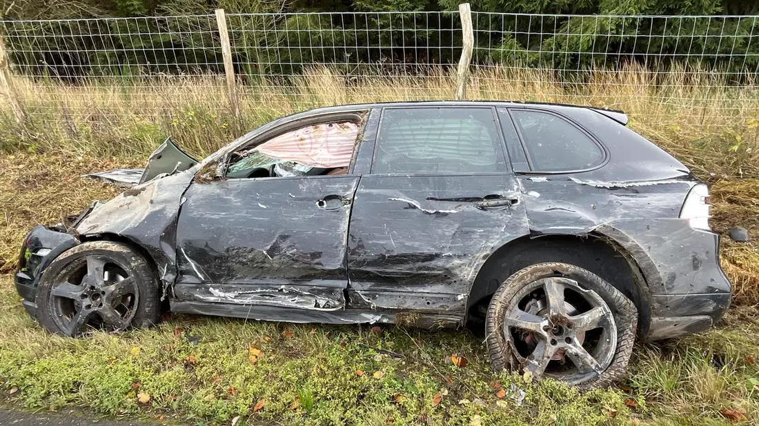 POL-DN: Drei Verletzte bei Verkehrsunfall auf der B399 - Bild: presseportal.de