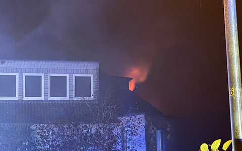 FW-DT: Feuer 3 Zimmerbrand im Mehrfamilienhaus - Foto: presseportal.de