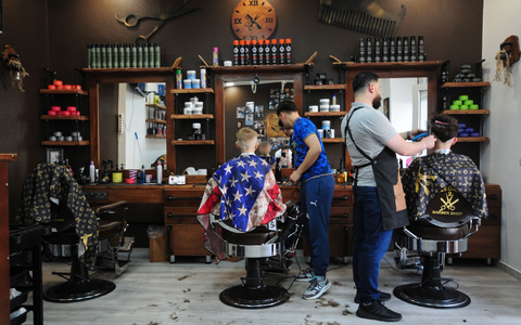 Die Zahl der Barbershops ist deutlich gestiegen. (Archivbild) - Foto: Simon Kremer/dpa