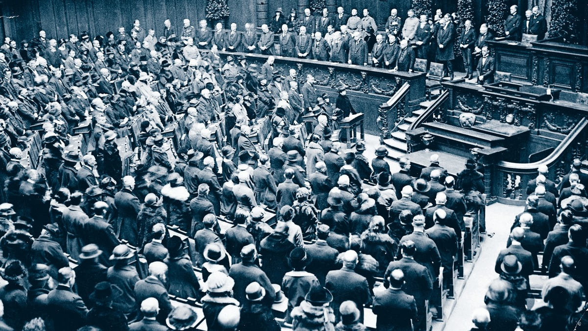 Erschreckende aktuell: der Volkstrauertag und seine Geschichte - Foto: presseportal.de