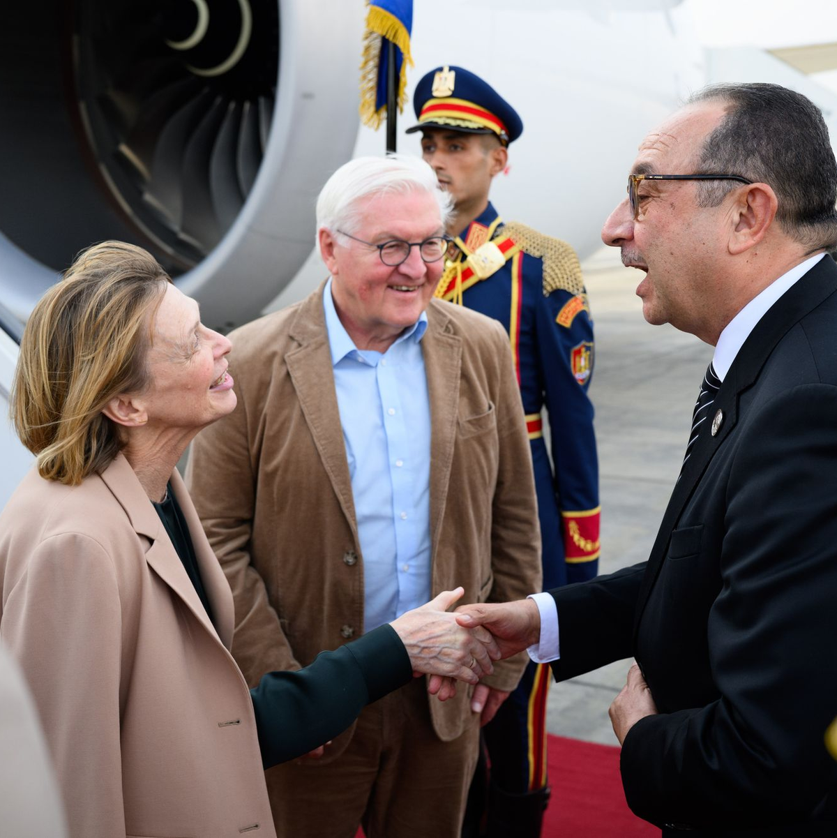 Auch Bundespräsident Frank-Walter Steinmeier kam zur Eröffnung des Museums. - Foto: Bernd von Jutrczenka/dpa