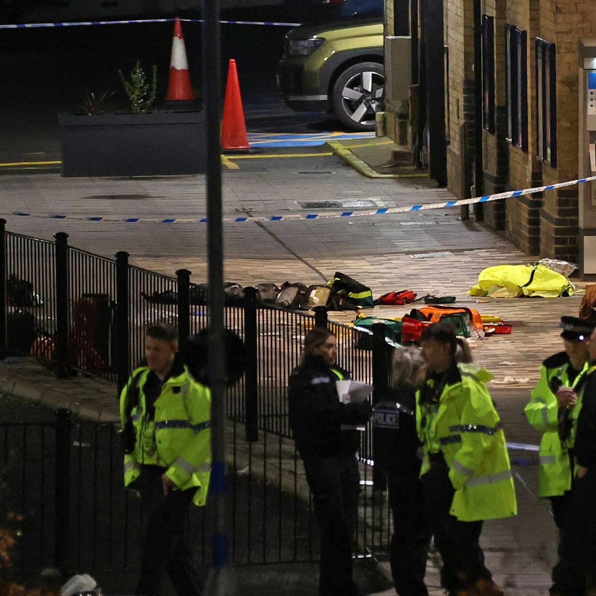 Augenzeugen berichten britischen Medien zufolge von dramatischen Szenen. - Foto: Chris Radburn/PA Wire/dpa