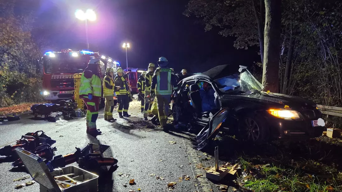 FW Datteln: Schwerer Verkehrsunfall auf Recklinghäuser Straße - Bild: presseportal.de