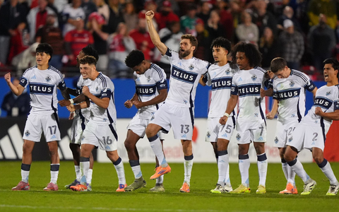 Jubelten im Elfmeterschießen: Thomas Müller und die Vancouver Whitecaps. - Foto: LM Otero/AP/dpa
