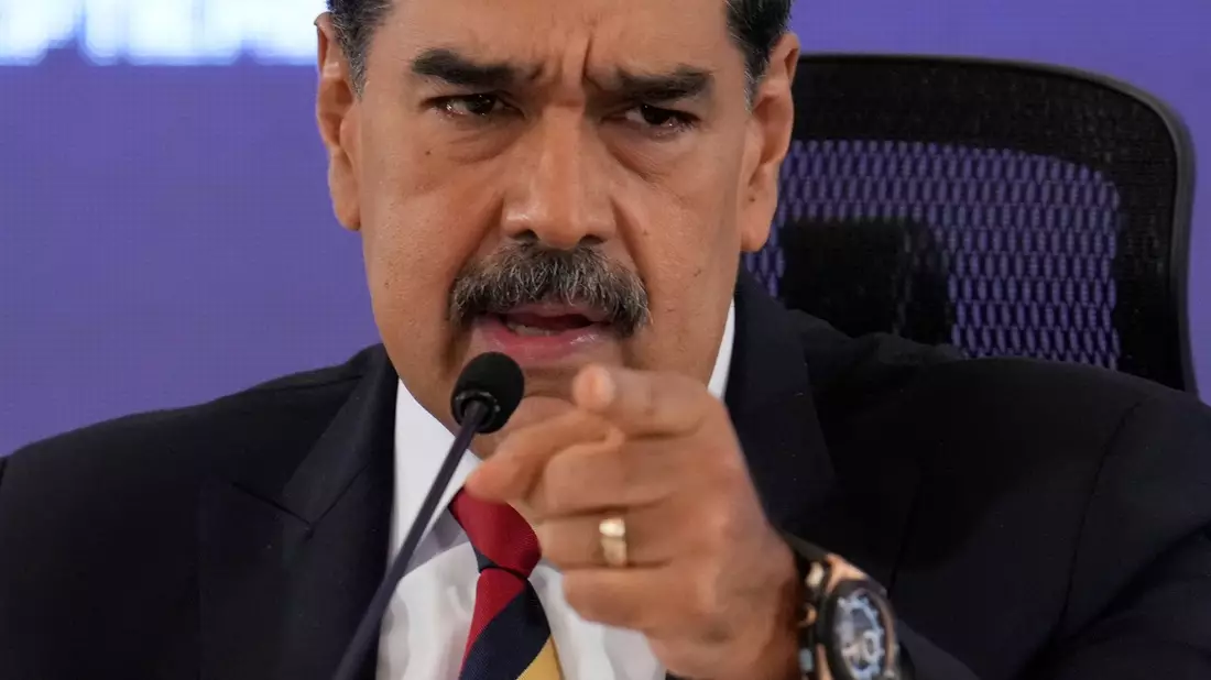 Der venezolanische Präsident Nicolás Maduro wirft den USA militärische Aggression vor. (Archivbild) - Bild: Ariana Cubillos/AP/dpa